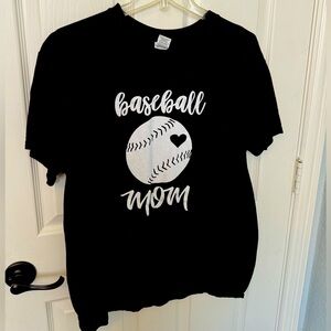 Baseball mom tee ****